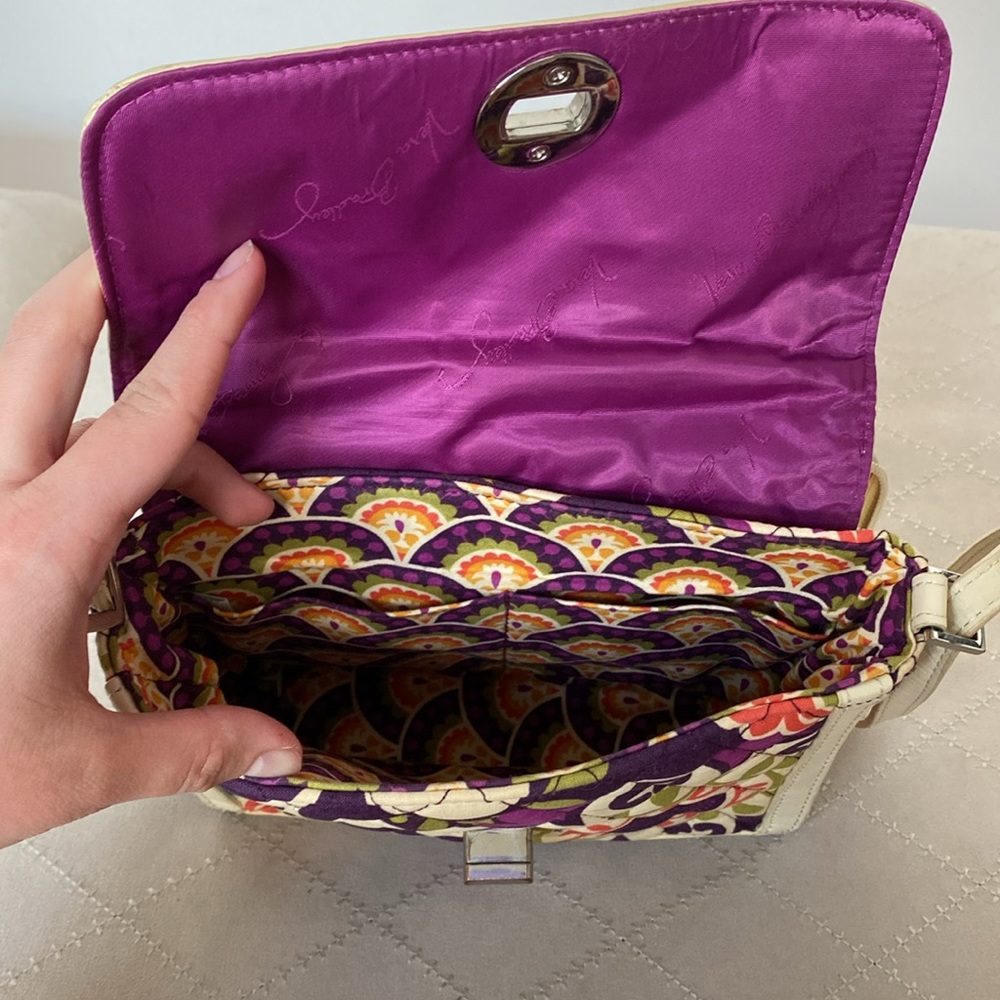 Vera Bradley Crossbody Bag - Picture 4 of 10